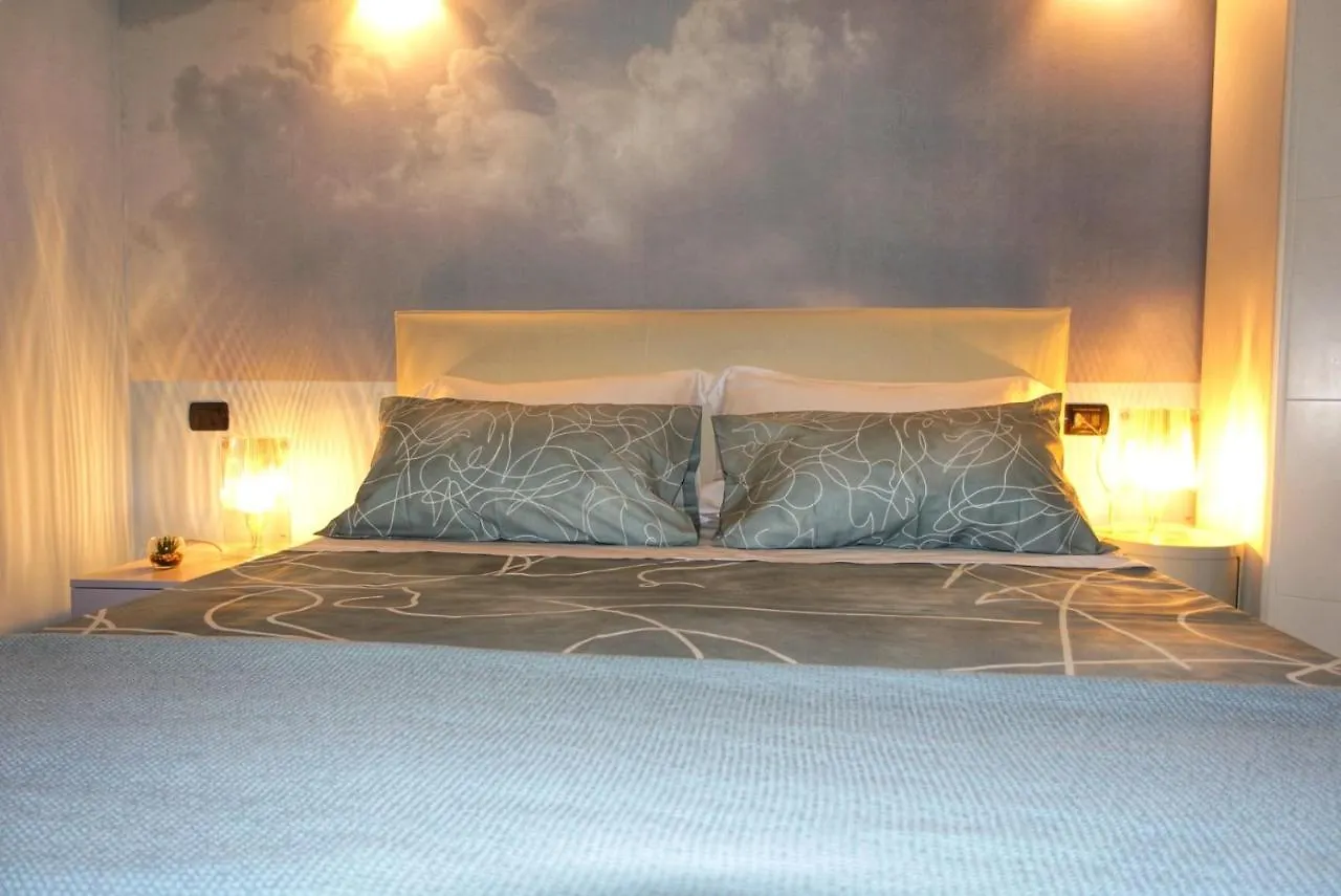 ベッド・アンド・ブレックファスト Suite And The City Milan B&B