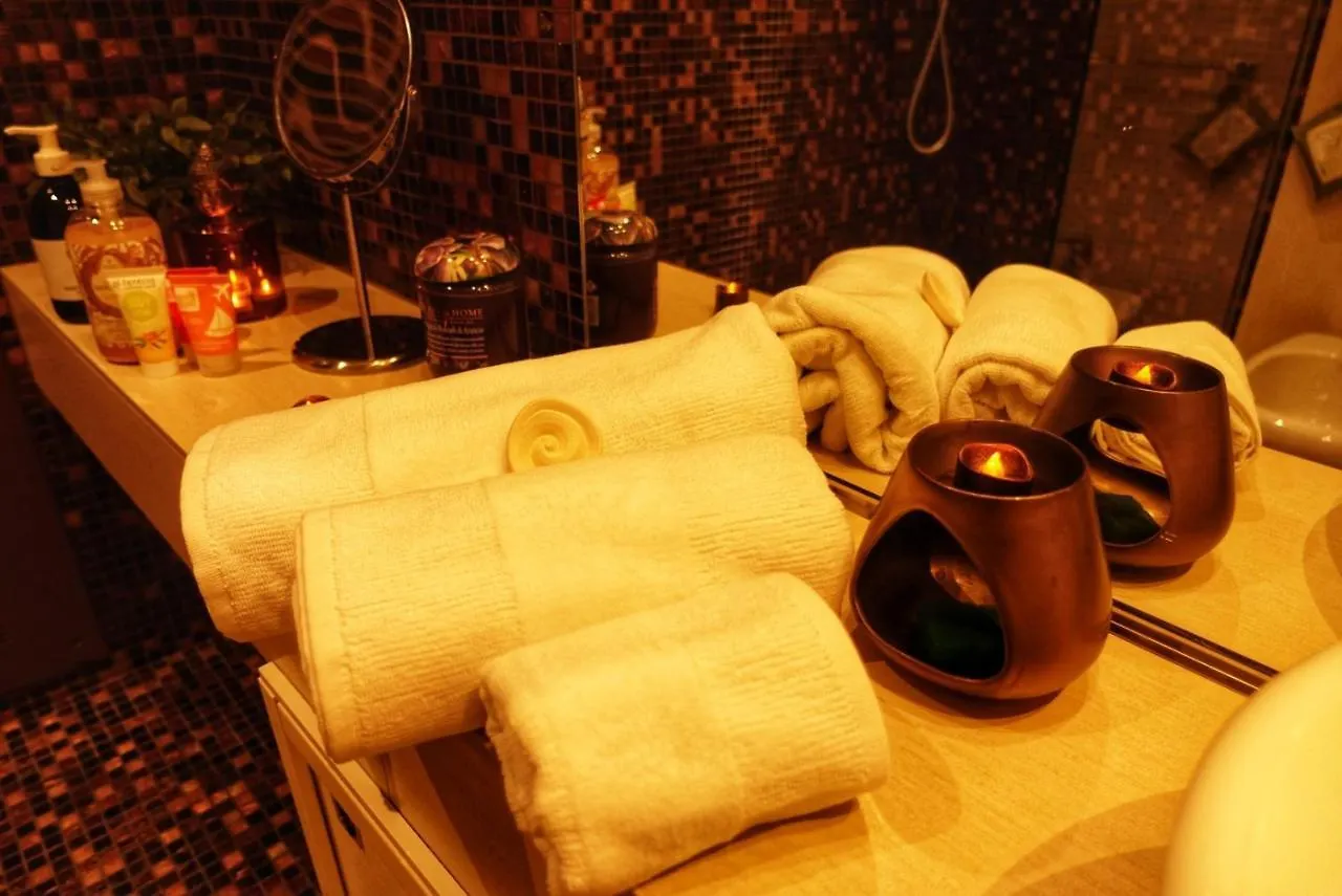 Suite And The City Milan B&B 0*,  イタリア