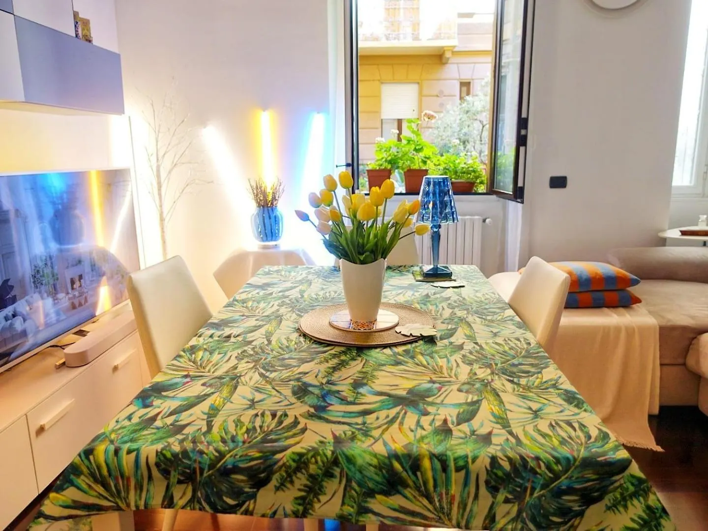 Suite And The City Milan B&B 0*,  イタリア
